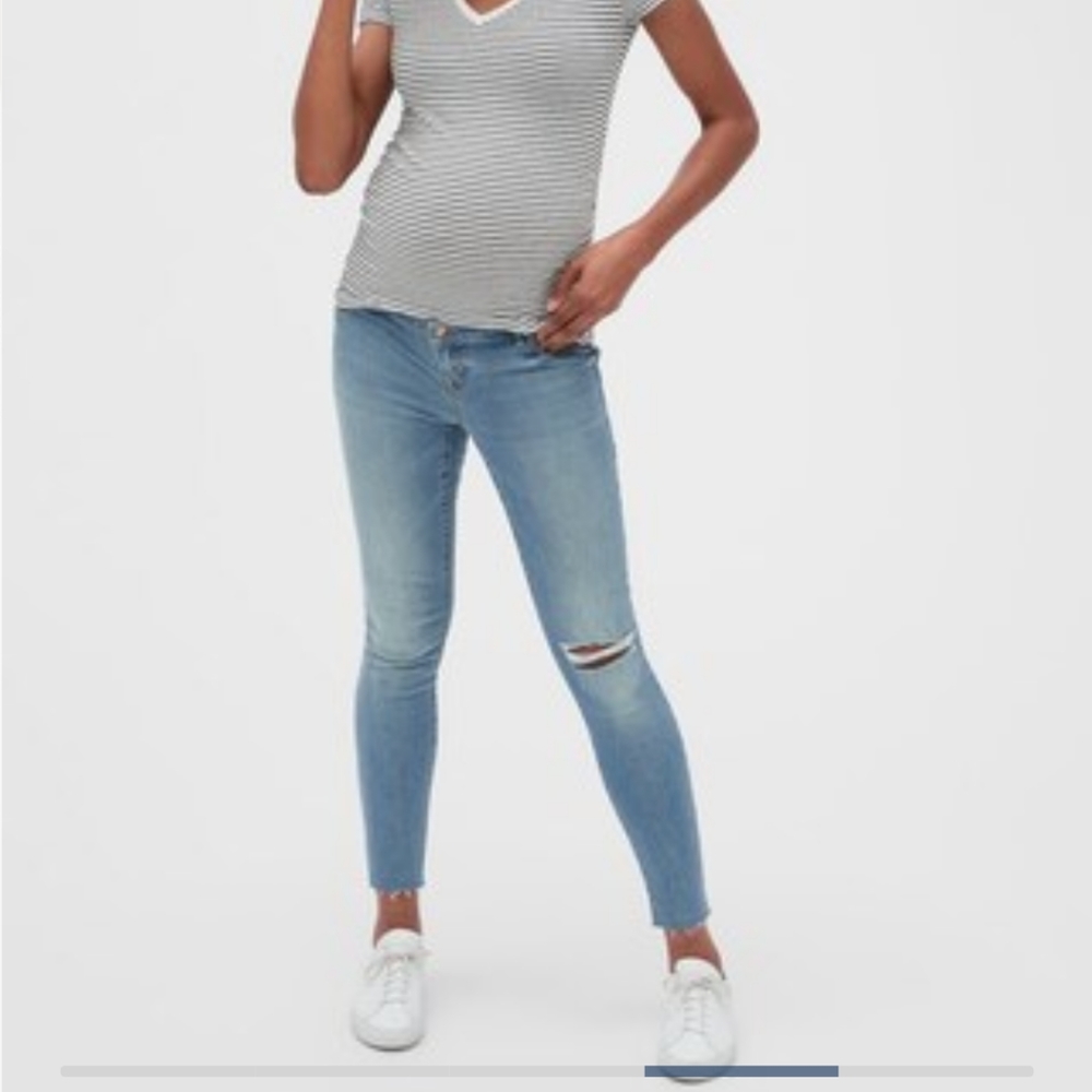 Gap Maternity Soft Wear Inset Panel True Skinny Jeans, Medium wash size 6 (28)